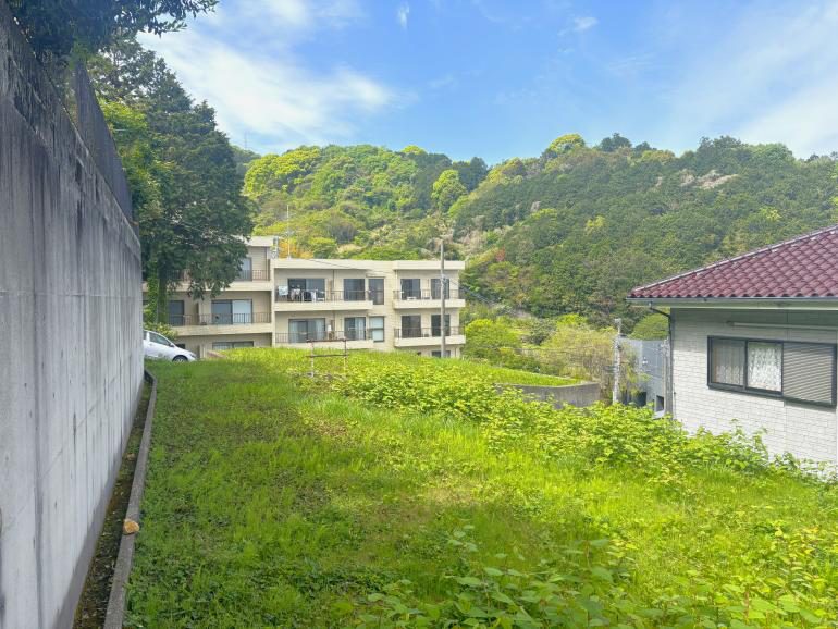 Atami akiya property