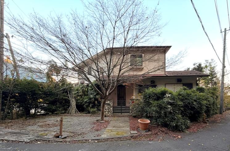 Atami akiya property