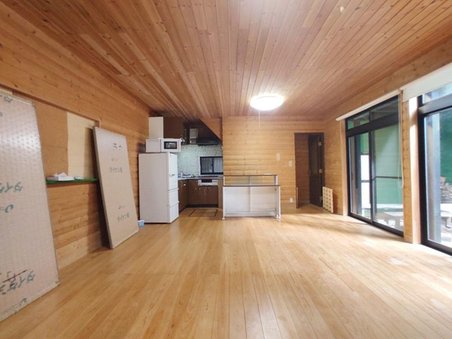 Izu Shuzenji 2LDK+S on 408m² Land — ¥14.8M As-Is Renovation Project — image 3